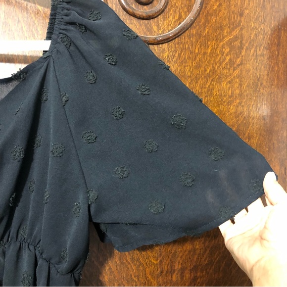 SHEIN CURVE Top 1XL Black Tufted - Picture 5 of 10